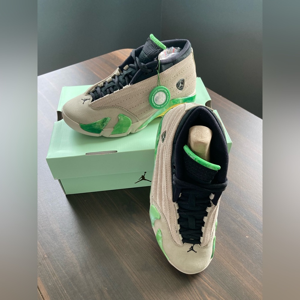 Women's Air Jordan 14 x Aleali May - Fortune - Tan and Green, Size 6.5 W - Picture 5 of 11